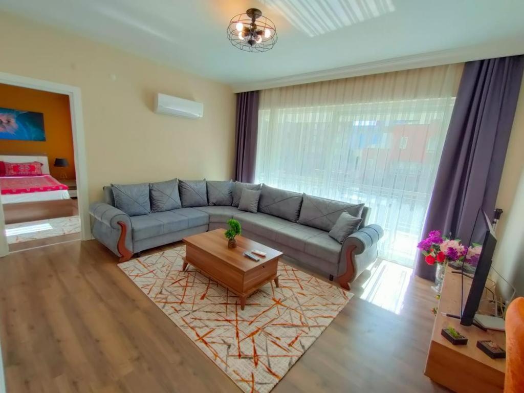 Lara Park Suites Анталья Экстерьер фото